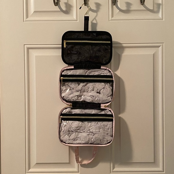 Yumi Kim hanging toiletry makeup cosmetic case - Picture 6 of 12